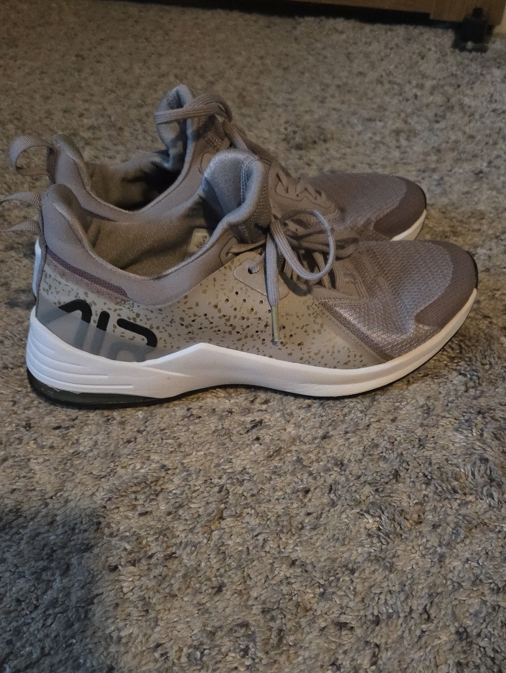 Nike AIR MAX Gray Sneakers Super Clean! Womens 9 Mens 7.5